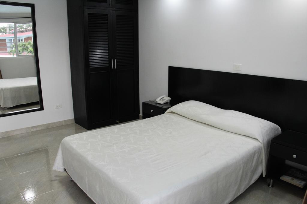 Hotel La Luna Santiago de Cali Extérieur photo