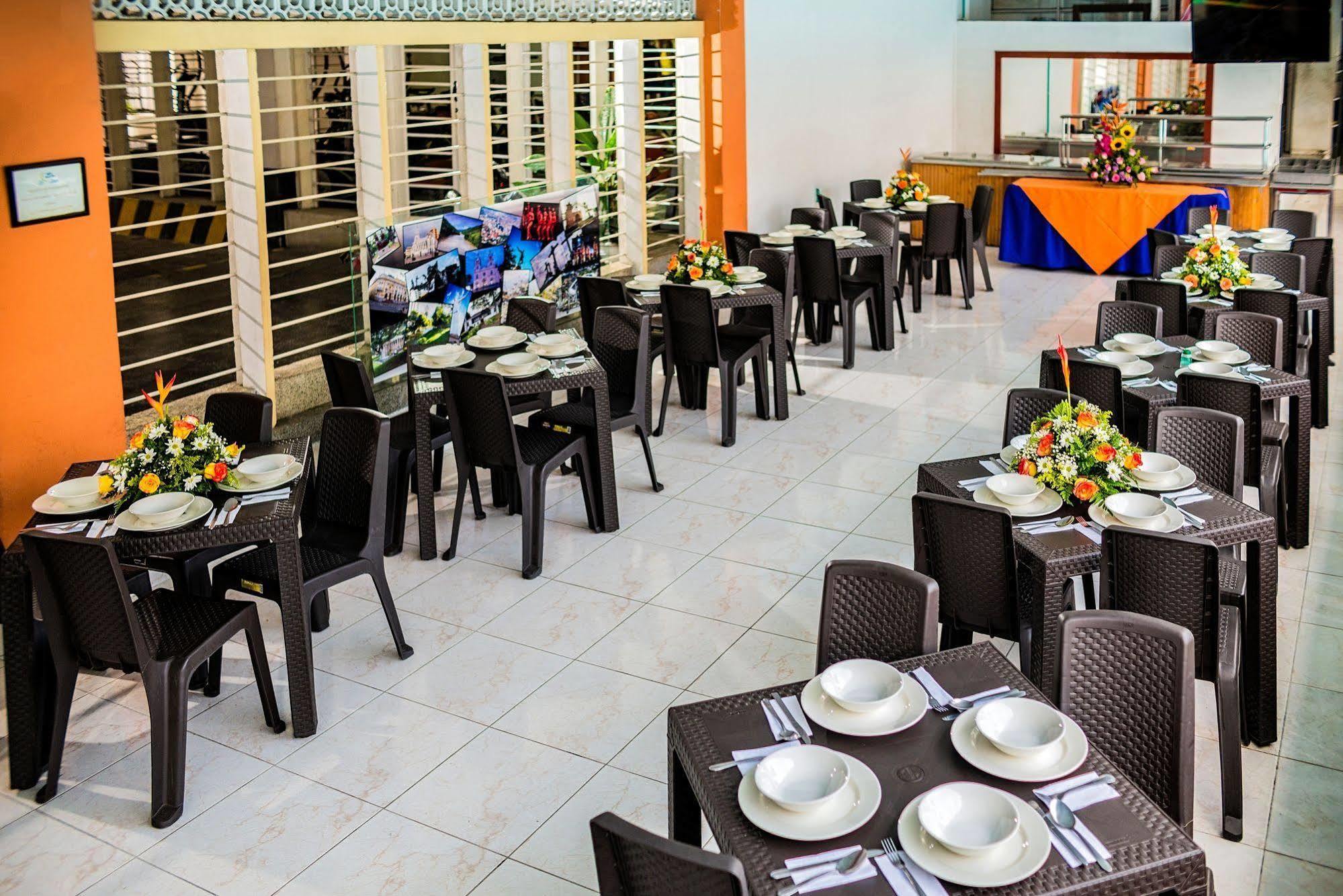 Hotel La Luna Santiago de Cali Extérieur photo